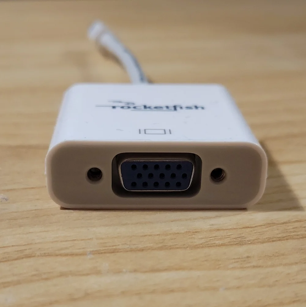Rocketfish RF-AP307 Mini DisplayPort to VGA Adapter